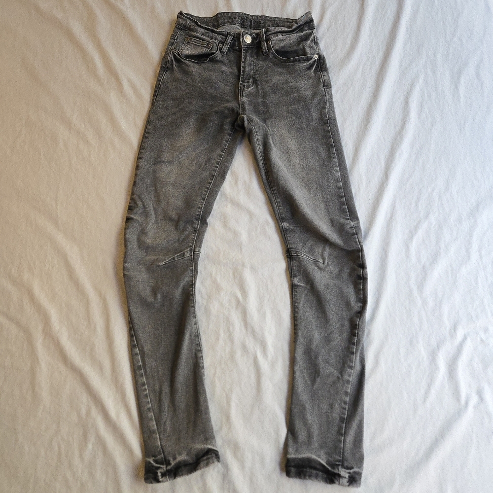 Rue21 Men's 26W x 30L Skinny Arc Supreme Flex Horseshoe Jeans Grey Wash Denim